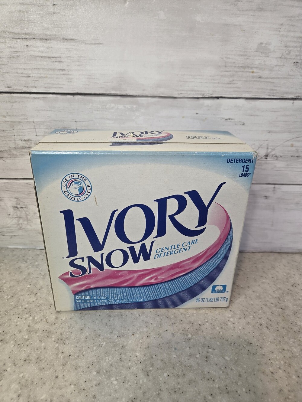 Vintage Ivory Snow Gentle Care Powder Laundry Detergent 26 oz 15 Loads Full Box